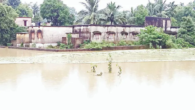 ବର୍ଷା ବିତ୍ପାତ: ଗାଁ’ଠୁ ସହର; ସ୍ଥିତି ବେହା‌ଲ୍‌