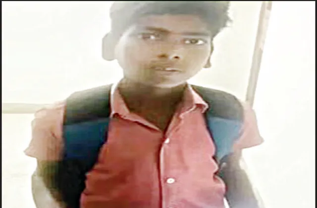 ପରିବାର ଚଳାଇବା ପାଇଁ ୭ ବର୍ଷୀୟ ଶିଶୁ ହେଲେ ଜମାଟୋ ବୟ