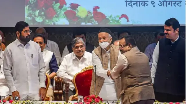 ସିନ୍ଦେ ସରକାରରେ ମୁଖ୍ୟମନ୍ତ୍ରୀ ସବୁଠାରୁ କମ ପାଠୁଆ, ୨୦ ଜଣଙ୍କ ମଧ୍ୟରୁ କେବଳ ଜଣେ ହିଁ ୫୦ ବର୍ଷରୁ କମ