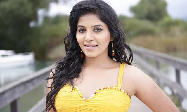 ପିତାମାତାଙ୍କ ସ୍ବପ୍ନର ରୂପାୟନ କଲେ ଅଭିନେତ୍ରୀ ଅଞ୍ଜଳି