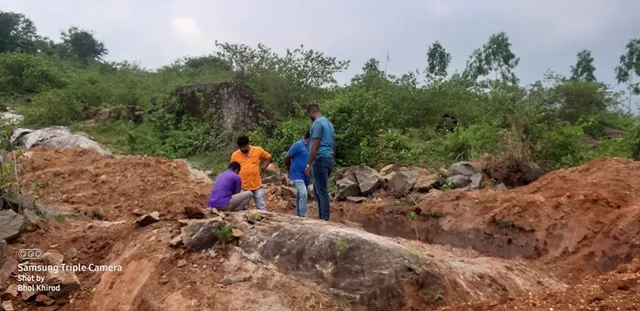 ବେଆଇନ ବିସ୍ପୋରଣ ଉଦ୍ୟମ ବେଳେ ୩ ଗିରଫ, ବିପୁଳ ପରିମାଣର ଜିଲେଟିନ ଷ୍ଟିକ ଜବତ