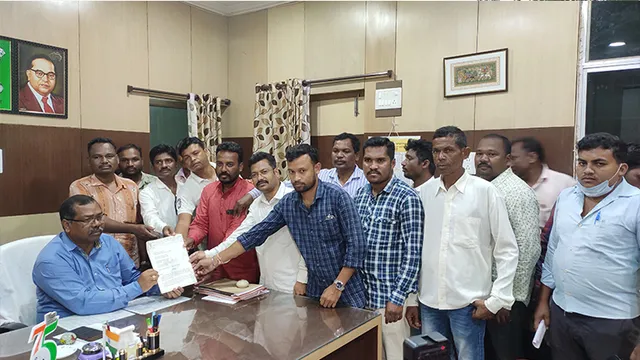 କମଳା ପୂଜାରୀଙ୍କୁ ନଚାଇବା ଘଟଣାକୁ ନେଇ ଉପଜିଲ୍ଲାପାଳଙ୍କୁ ଦାବିପତ୍ର