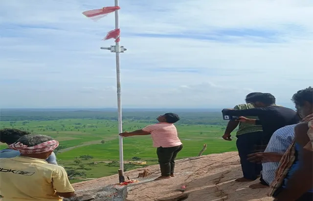 ନାଗନାଗୁଣୀ ପାହାଡ଼ରେ ଉଡ଼ିଲା ଶ୍ରୀଜଗନ୍ନାଥଙ୍କ ନେତ