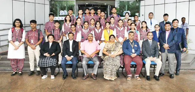 ହାଇକୋର୍ଟ ବୁଲିଲେ ୟୁନିଟ୍‌-୮ ଡିଏଭି ସ୍କୁଲର ଛାତ୍ରଛାତ୍ରୀ