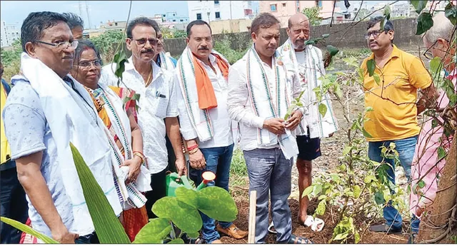 କୈବଲ୍ୟନଗର ଓନର୍ସ ଆସୋ‌ସିଏସନ ପକ୍ଷରୁ ବୃକ୍ଷରୋପଣ