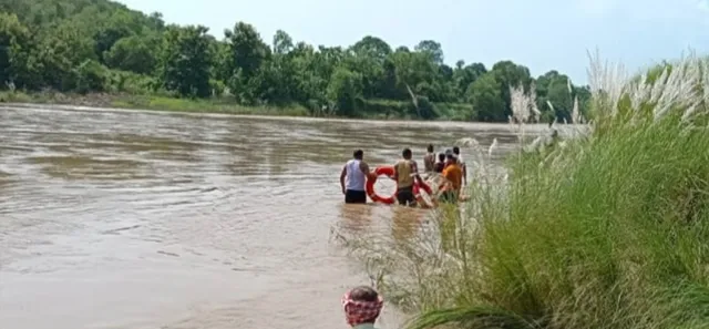 ବଡ଼ନଦୀରେ ଭାସିଯାଇ ମହିଳା ମୃତ 