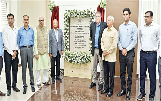 ‘ବୀର୍ସା ମୁଣ୍ଡା ଷ୍ଟାଡିୟମ୍‌ର ଅଗ୍ରଗତି ଉତ୍ସାହବର୍ଦ୍ଧକ’: ଉଦ୍‌ଘାଟିତ ହେଲା ଅଭ୍ୟାସ ପଡ଼ିଆ ଓ ଷ୍ଟାଡିୟମ୍ କଂପ୍ଲେକ୍ସ