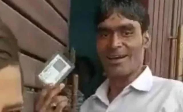 ବିବାହ ଭୋଜିରେ ଖାଇବା ପାଇଁ ବରଯାତ୍ରୀଙ୍କୁ ଦେଖାଇବାକୁ ପଡ଼ିଲା ଆଧାର କାର୍ଡ