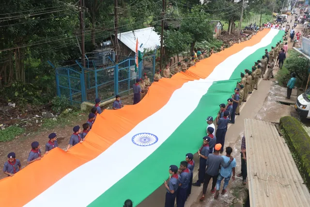 ଜୟପୁର ଓ ବୋରିଗୁମ୍ମାରେ ଅହିଂସା ରଥକୁ ସ୍ବାଗତ କଲେ ହଜାରରୁ ଊର୍ଦ୍ଧ୍ବ ଛାତ୍ରଛାତ୍ରୀ