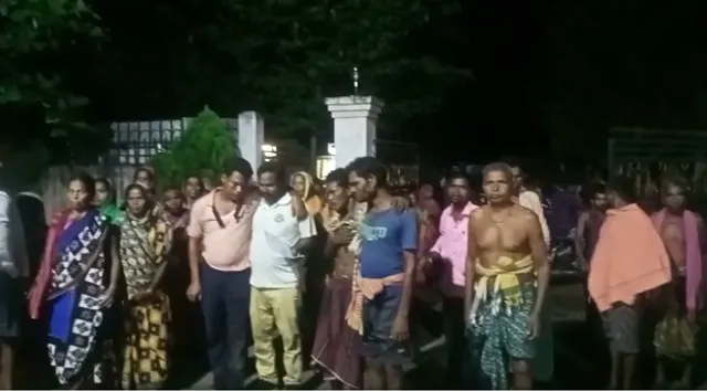 ଗ୍ରାମ୍ୟରାସ୍ତାକୁ ନେଇ ଦୁଇ ଗୋଷ୍ଠୀ ମଧ୍ୟରେ ଗଣ୍ଡଗୋଳ