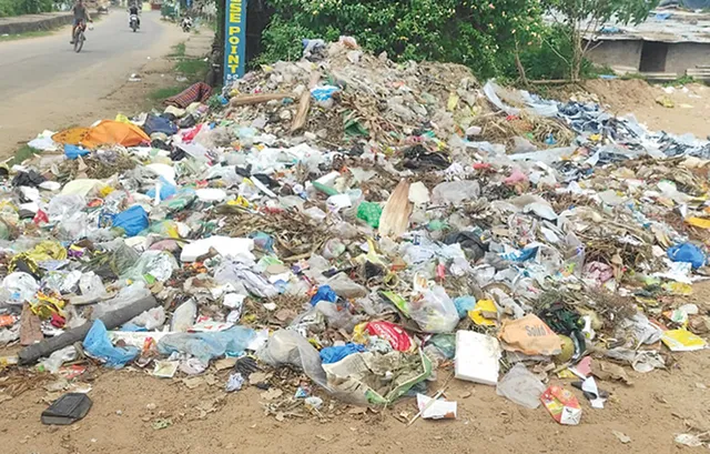 ଦୋଷ ଲୁଚାଇବାକୁ ଭୁଲ୍‌ କରୁଛି ବିଏମ୍‌ସି: ଧରାପଡ଼ିଲା ପରିମଳ ପ୍ୟାକେଜ୍‌ ଟେଣ୍ଡରରେ ତ୍ରୁଟି