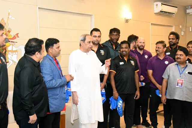 ନବୀନ ନିବାସ‌ରେ ମୁଖ୍ୟମନ୍ତ୍ରୀଙ୍କୁ ଭେଟିଲେ ଲିଜେଣ୍ଡ୍ସ କ୍ରିକେଟର।