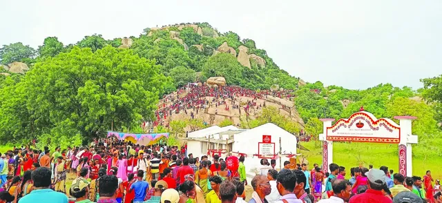 ବାବା ନରସିଂହନାଥଙ୍କ ପ୍ରସିଦ୍ଧ ଜନ୍ତାଳ ମେଳା ଉଦ୍‌ଯାପିତ, ୭୦ ହଜାର ଶ୍ରଦ୍ଧାଳୁଙ୍କ ସମାଗମ