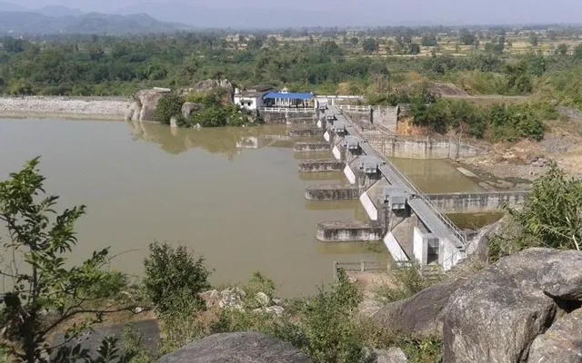 ଲଗାଣ ବର୍ଷା: ଗଞ୍ଜାମରେ ବନ୍ୟା ପରିସ୍ଥିତି; ଘୋଡ଼ାହାଡ଼, ବାଘଲଟି ଛାଡ଼ିଲା ବନ୍ୟାଜଳ