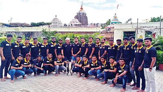 ଜଗନ୍ନାଥଙ୍କୁ ଦର୍ଶନ କଲେ ଜଗରନଟ୍ସ ଖେଳାଳି