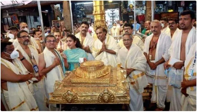 ଦେଶର ବିଭିନ୍ନ ମନ୍ଦିର ବୁଲି ଅର୍ଥ ଦାନ କରୁଛନ୍ତି ମୁକେଶ ଅମ୍ବାନୀ