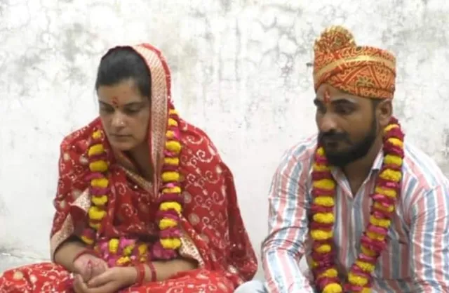 ସ୍ୱାମୀ ତଲାକ ଦେବା ପରେ ରୁବିନାରୁ ପୁଷ୍ପା ହେଲେ ଯୁବତୀ : ହିନ୍ଦୁ ରୀତିନୀତିରେ କଲେ ବିବାହ