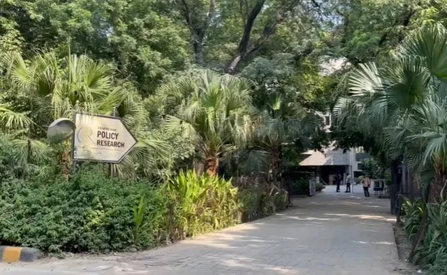 ‘ସିପିଆର୍‌’, ‘ଅକ୍ସଫାମ୍‌’ ଏବଂ ‘ଆଇପିଏସ୍‌ଏମ୍‌ଏଫ୍‌’ରେ ଆୟକର ବିଭାଗର ଖାନତଲାସ