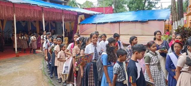 କୋରାପୁଟ: ବର୍ଷାକୁ ଖାତିର ନ କରି ‘ସମ୍ବାଦ’ ବାର୍ଷିକ ଓ ଆଜାଦି କା ଅମୃତ ମହୋତ୍ସବ ପ୍ରତିଯୋଗିତାରେ ଭାଗ ନେଲେ ୧୬୭୮ ଛାତ୍ରଛାତ୍ରୀ