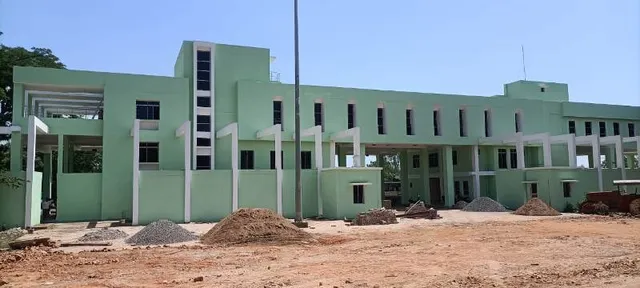 ବିମାନବନ୍ଦର ପାଇଁ ତତ୍ପର, ବସଷ୍ଟାଣ୍ଡ ପ୍ରତି ନାହିଁ ଗୁରୁତ୍ବ