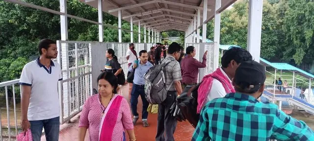 ଆନ୍ଧ୍ର ରୁଟରେ ଘରୋଇ ବସ ଚଳାଚଳ ବନ୍ଦ: ଜୟପୁର ରେଳ ଷ୍ଟେସନରୁ ରୋଗୀ, ବୃଦ୍ଧ ଓ ଭିନ୍ନକ୍ଷମଙ୍କ ଯାତ୍ରା କରିବା ଅଭିଶାପ