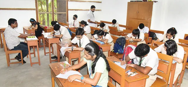 ଆଜାଦୀ କା ଅମୃତ ମହୋତ୍ସବ ପ୍ରବନ୍ଧ ପ୍ରତିଯୋଗିତା: ୭୦ ହଜାର ପ୍ରତିଯୋଗୀ ନିଜ ସ୍ୱପ୍ନର ଓଡ଼ିଶା କଥା ଲେଖିଲେ