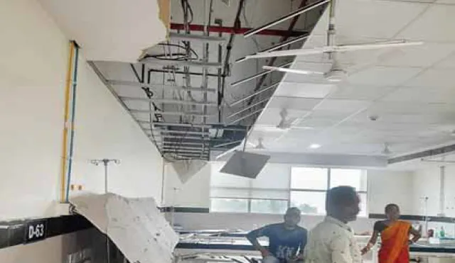 ଏମ୍‌କେସିଜି ସୁପର୍‌ସ୍ପେସାଲିଟି ବ୍ଲକ୍‌: ରୋଗୀଙ୍କ ପାଇଁ ବିପଦ ୧୫୦ କୋଟିର କୋଠା!