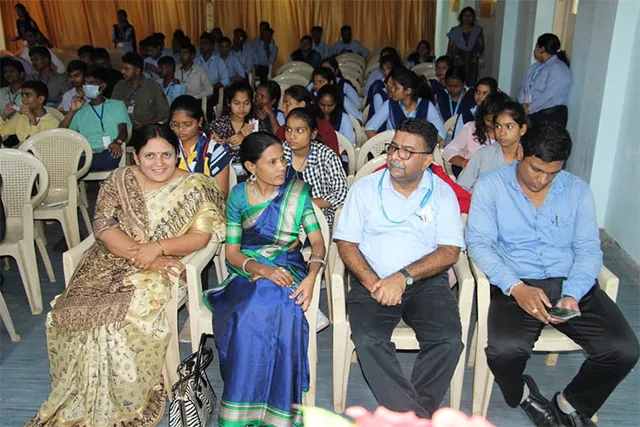 ଏକ ଭାରତ, ଶ୍ରେଷ୍ଠ ଭାରତ କାର୍ଯ୍ୟକ୍ରମ: ଓଡ଼ିଶାରେ ପହଞ୍ଚିଲେ ମହାରାଷ୍ଟ୍ର ଛାତ୍ରଛାତ୍ରୀ