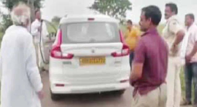 ଧାମନଗର ଉପନିର୍ବାଚନ: ସାଂସଦଙ୍କ ଗାଡ଼ି ଯାଞ୍ଚ୍‌, ମିଳିଲା ବ୍ରାହ୍ମୀପତ୍ର, ବିସ୍କୁଟ୍‌ ଓ ଫଳ