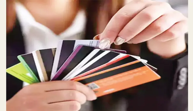 ଡିଜିଟାଲ କାରବାରରେ ଅଧିକ ପସନ୍ଦ ୟୁପିଆଇ: ଡେବିଟ୍, କ୍ରେଡିଟ୍ କାର୍ଡ ସଂଖ୍ୟା ୧୦୦ କୋଟି ପାର୍‌