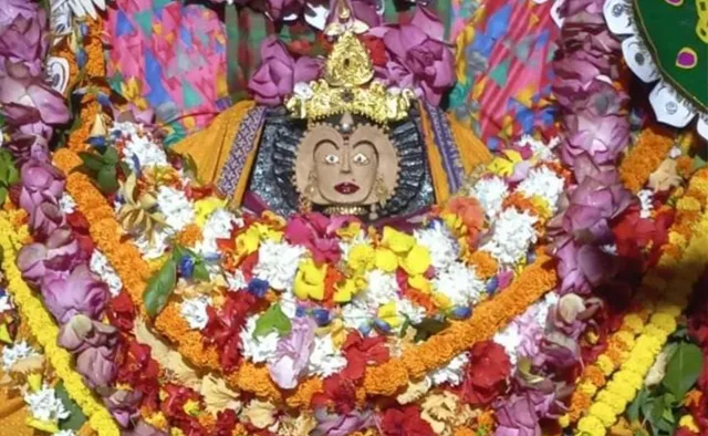 ମା’ ବିରଜାଙ୍କ କୁମାରୋତ୍ସବ, କମଳବେଶରେ ଦର୍ଶନ ଦେଲେ