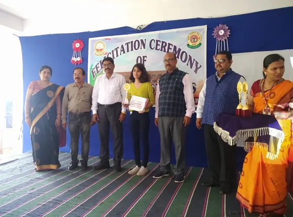 ଭଞ୍ଜନଗର ଡ଼ିଏଭି ପବ୍ଳିକ୍‌ ସ୍କୁଲରେ ସମ୍ବର୍ଦ୍ଧନା ଉତ୍ସବ