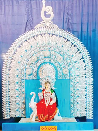 ଗଜଲକ୍ଷ୍ମୀ ପୂଜାର ଦ୍ବିତୀୟ ଚାନ୍ଦିମେଢ଼, ୨୦୧୬ରେ କରିଥିଲା ଚୌଧୁରୀବଜାର; ଏଥର କାଜିବଜାର