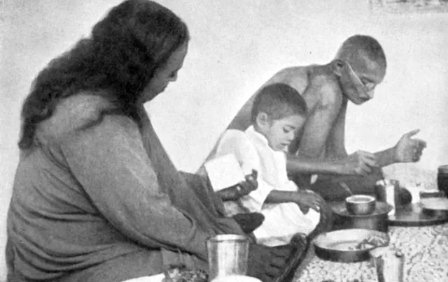 ଗାନ୍ଧୀ-ଯୋଗାନନ୍ଦ ଭେଟ