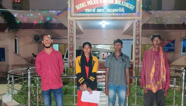 ଗୁଣିଗାରେଡି ସନ୍ଦେହରେ ଗ୍ରାମସଭାରେ ୨ ଜଣଙ୍କୁ ନିସ୍ତୁକ ପିଟିଲେ