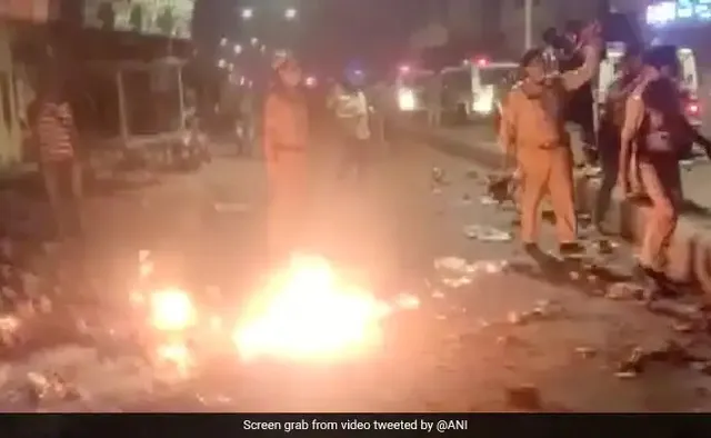 ଦୀପାବଳିରେ ବାଣ ଫୁଟେଇବାରୁ ନେଇ ୨ ଗୋଷ୍ଠୀ ମଧ୍ୟରେ ବିବାଦ, ୧୯ ଜଣଙ୍କୁ ଅଟକ ରଖିଲା ପୁଲିସ୍‌