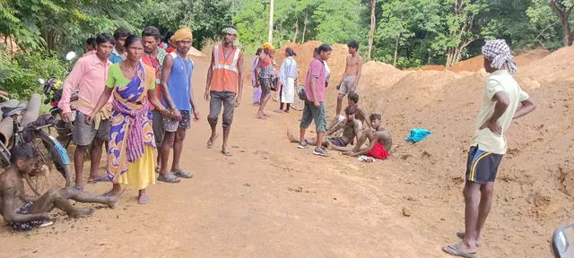 ଫୁଟବଲ୍‌ ଖେଳ ବେଳେ ବଜ୍ରପାତ; ୨ ଖେଳାଳି ମୃତ, ୨୫ ଆହତ