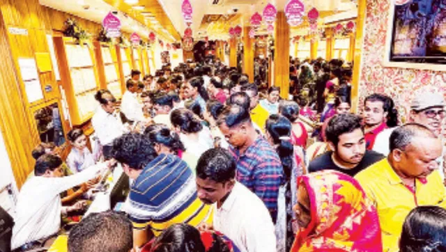 ସୁନା ଅଳଙ୍କାର ବ୍ୟବସାୟର ଅମରାବତୀ ବ୍ରହ୍ମପୁର ବଡ଼ବଜାରରେ ଧନତେରସ୍‌ର ଦିନ ପ୍ରାୟ ୫୦କୋଟିର ବେପାର