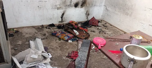 ରୋଷେଇ ଗ୍ୟାସ୍ ସିଲିଣ୍ଡର ଫାଟିଲା, ଅଳ୍ପକେ ବର୍ତ୍ତିଲେ ପରିବାର ଲୋକ