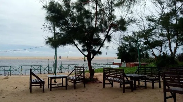 ଅଭୟାରଣ୍ୟ ନିକଟରେ ହୋଟେଲ ମନା ପ୍ରସଙ୍ଗ: ଅନିଶ୍ଚିତତାରେ ୧୫ ପ୍ରକଳ୍ପ