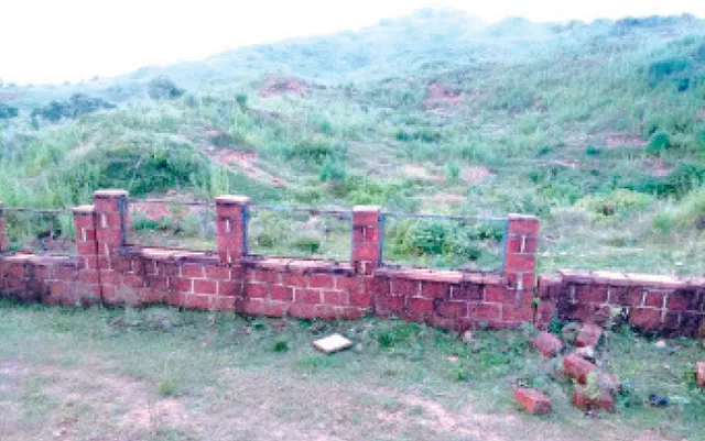 ବିପଦରେ ପ୍ରାଚୀନ ବୌଦ୍ଧପୀଠ: ଉଦୟଗିରିରୁ ଗ୍ରୀଲ୍‌ ତାଡ଼ି ନେଇଗଲେ ଦୁର୍ବୃତ୍ତ