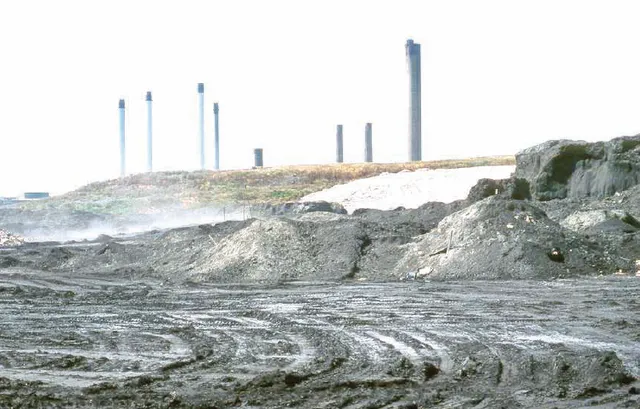 ଝାରସୁଗୁଡ଼ା ଜିଲ୍ଲାରେ ବଢ଼ୁଛି ପ୍ରଦୂଷଣ ପ୍ରକୋପ; ପରିବେଶ ଲୁଟେରା ବେଲଗାମ୍, ପ୍ରଶାସନ ବେଫିକର