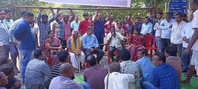 ଗଜବାହାଲରେ ଧାନ ମଣ୍ଡି ଖୋଲିବା ଦାବିରେ ରାସ୍ତାରୋକ