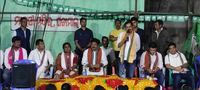 ଚାକିରି ଛାଡ଼ି ପ୍ରଚାରରେ ବାହାରିଲେ ମହେନ୍ଦ୍ର 