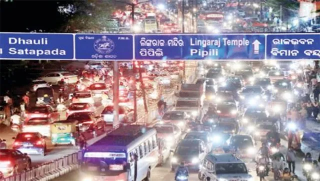 ଟ୍ରାଫିକ୍‌ ପରିଚାଳନାରେ ଚରମ ବିଶୃଙ୍ଖଳା: ଥାନା ମଞ୍ଚେଶ୍ବର, ଟ୍ରାଫିକ୍ କଟକ