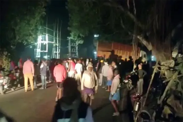 ପୂଜା ଚାଲିଥିବାବେଳେ ମାଡିଗଲା ଟ୍ରକ: ୮ ମୃତ