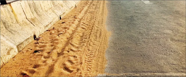 ସୁଭାଷ ସେତୁରେ ବାଲି ଆସ୍ତରଣ, ବଢ଼ୁଛି ଦୁର୍ଘଟଣା