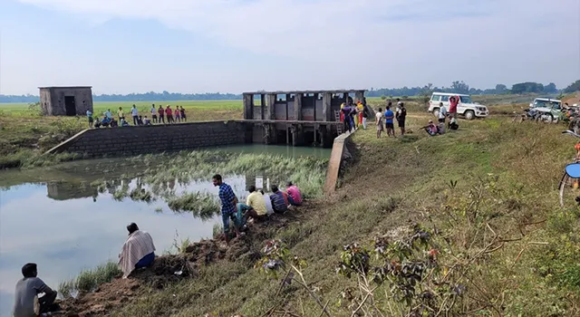 ଶିକ୍ଷକ ହତ୍ୟା ଘଟଣା: ସ୍କୁଟି ଖୋଜିଖୋଜି ଅଗ୍ନିଶମ ବାହିନୀ ନୟାନ୍ତ