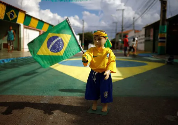 ଷ୍ଟାଡିୟମକୁ ମଦ ମନା