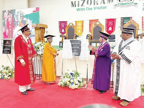 ଆଇଜଲରେ ଆଇଆଇଏମ୍‌ସିର ସ୍ଥାୟୀ କ୍ୟାମ୍ପସ୍‌ ଉଦ୍‌ଘାଟନ କଲେ ରାଷ୍ଟ୍ରପତି